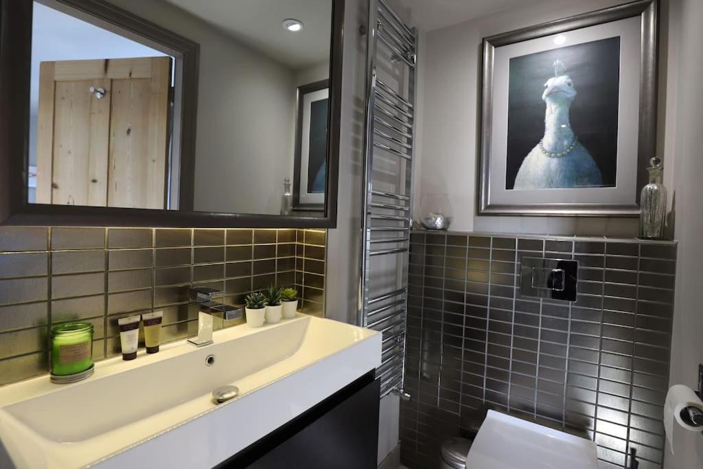 Stylish Townhouse 15 Mins To Laines & Seafront Villa Brighton Exteriör bild