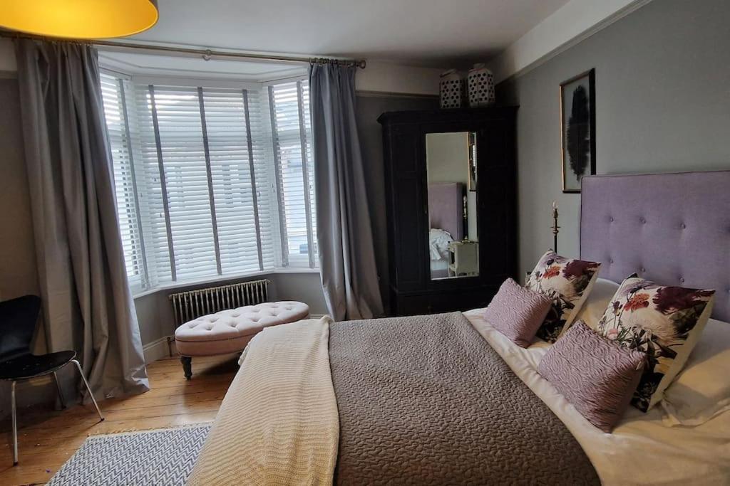 Stylish Townhouse 15 Mins To Laines & Seafront Villa Brighton Exteriör bild