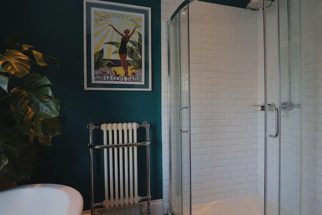Stylish Townhouse 15 Mins To Laines & Seafront Villa Brighton Exteriör bild