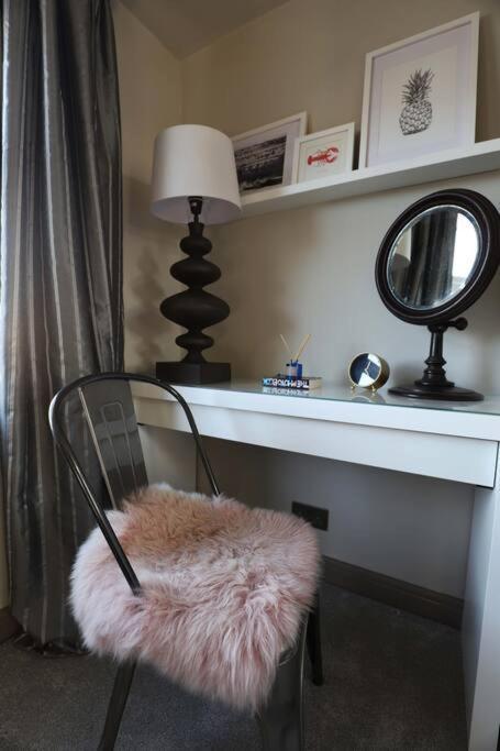 Stylish Townhouse 15 Mins To Laines & Seafront Villa Brighton Exteriör bild