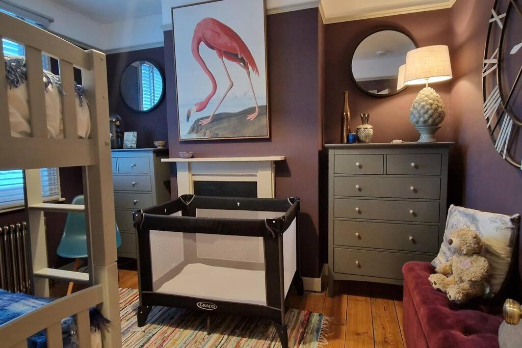 Stylish Townhouse 15 Mins To Laines & Seafront Villa Brighton Exteriör bild
