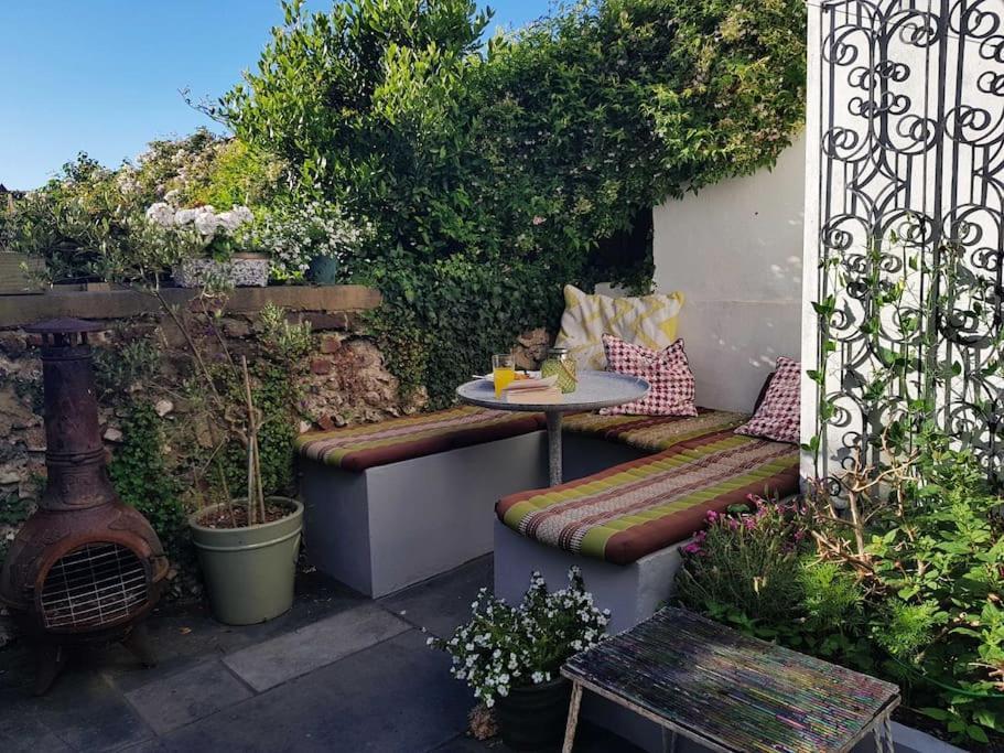 Stylish Townhouse 15 Mins To Laines & Seafront Villa Brighton Exteriör bild