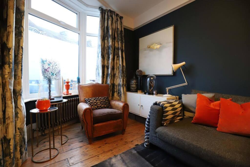 Stylish Townhouse 15 Mins To Laines & Seafront Villa Brighton Exteriör bild